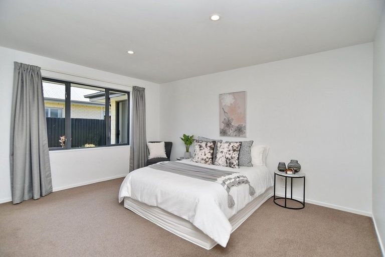 Photo of property in 11 Taiwhenua Street, Rangiora, 7400