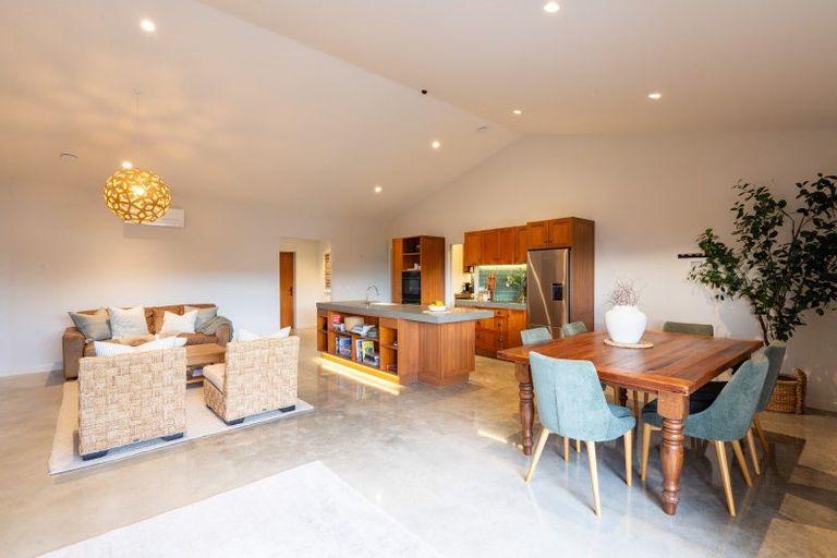 Photo of property in 2 Rich Rise, Havelock North, 4130