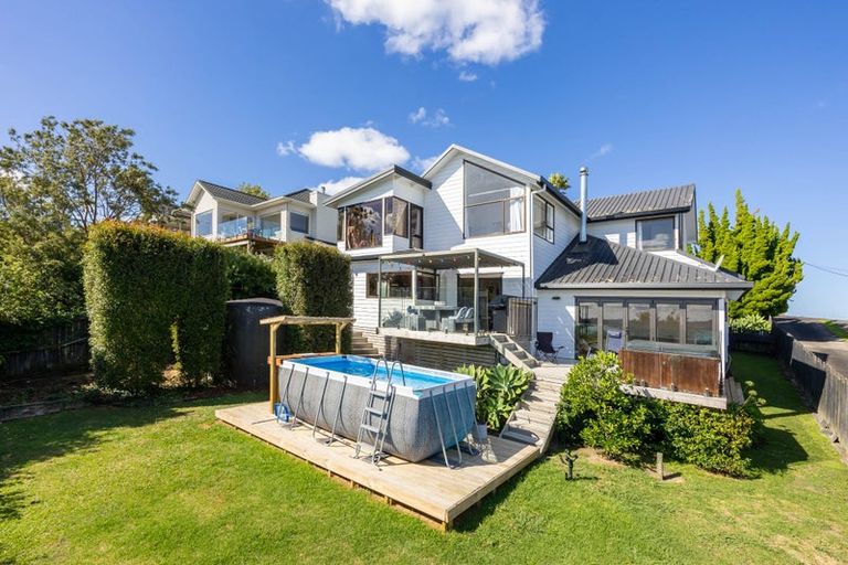 Photo of property in 1126 Whangaparaoa Road, Tindalls Beach, Whangaparaoa, 0930