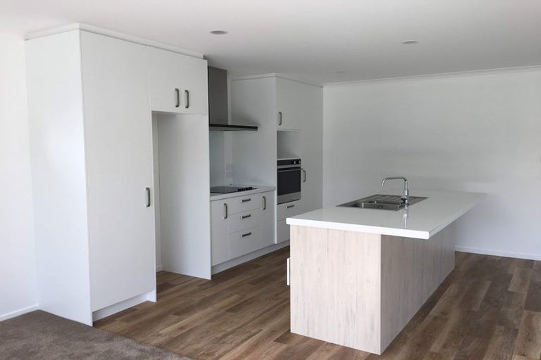 Photo of property in 16 Gilruth Road, Wallaceville, Upper Hutt, 5018