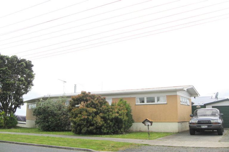 Photo of property in 103 Stanmore Bay Road, Stanmore Bay, Whangaparaoa, 0932