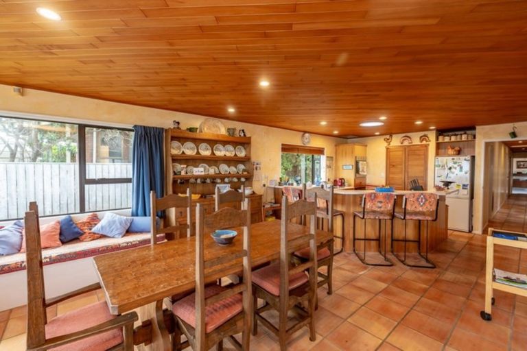 Photo of property in 56 The Parade, Paekakariki, 5034