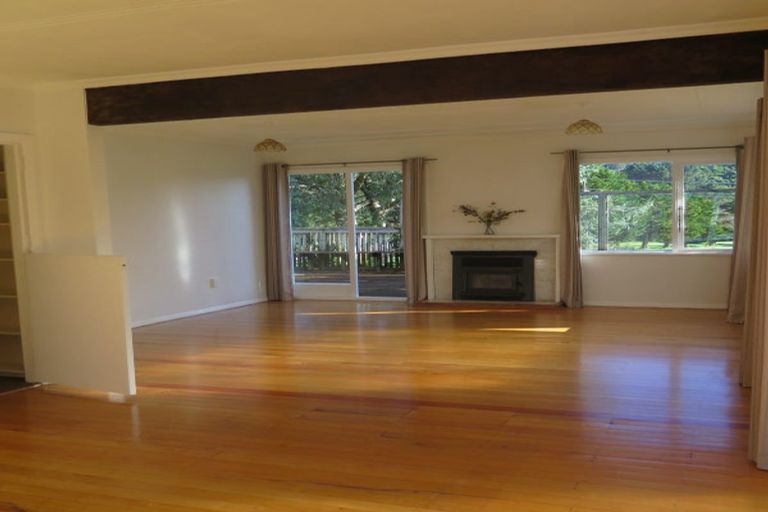 Photo of property in 106 Valley Road, Paraparaumu, 5032