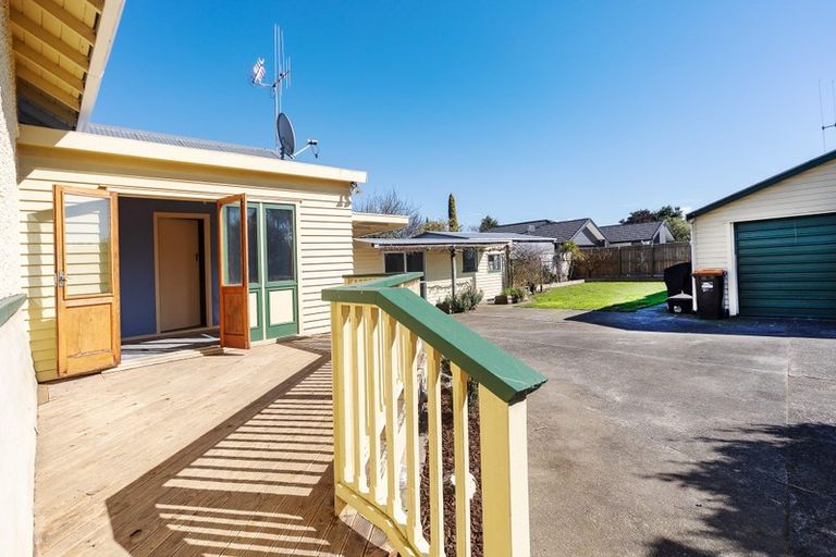 Photo of property in 169 Featherston Street, Palmerston North, 4410