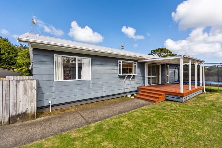 Photo of property in 98 Oxford Road, Okato, 4335