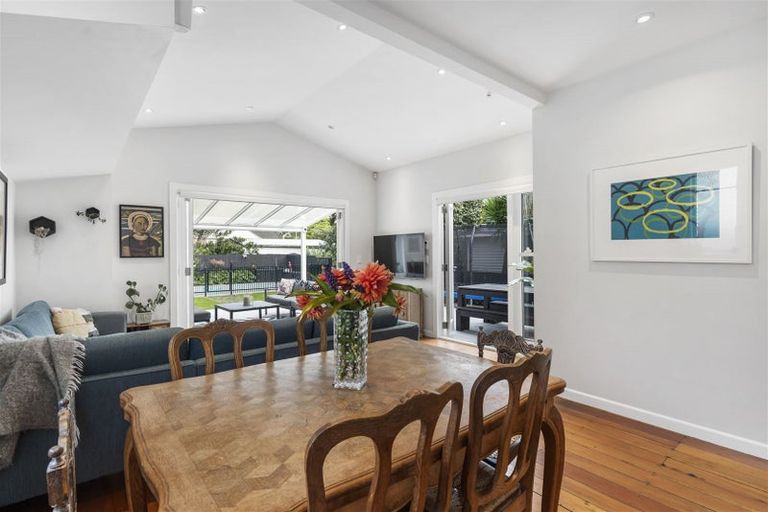 Photo of property in 30 Lambeth Road, Mount Eden, Auckland, 1041