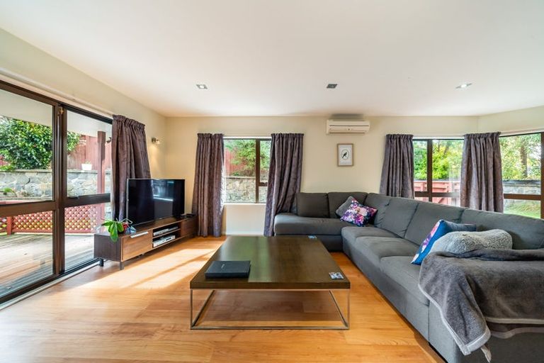 Photo of property in 9 Molyneux Close, Whitby, Porirua, 5024