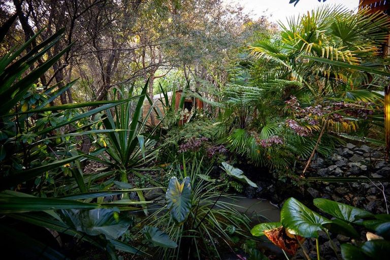 Photo of property in 15 Elizabeth Point Road, Kawau Island, 0920