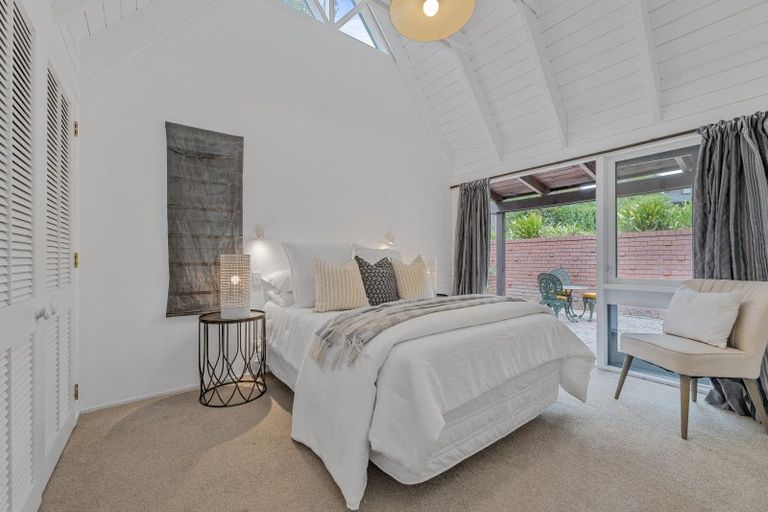 Photo of property in 94 Kowhai Road, Campbells Bay, Auckland, 0630