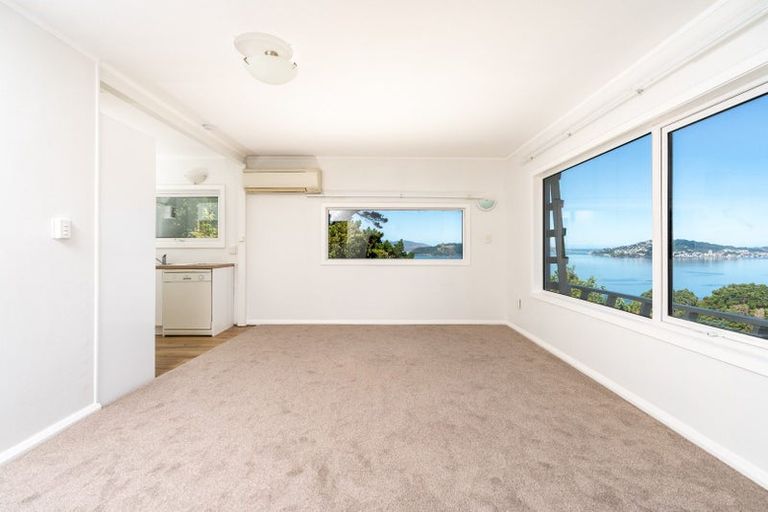 Photo of property in 2/72 Homebush Road, Khandallah, Wellington, 6035