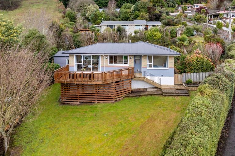 Photo of property in 105 Hocken Street, Kenmure, Dunedin, 9011