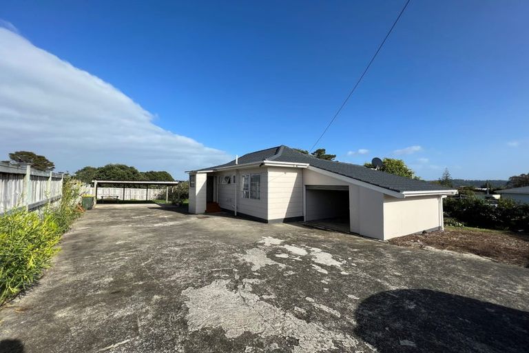 Photo of property in 2/142 Birkdale Road, Birkdale, Auckland, 0626