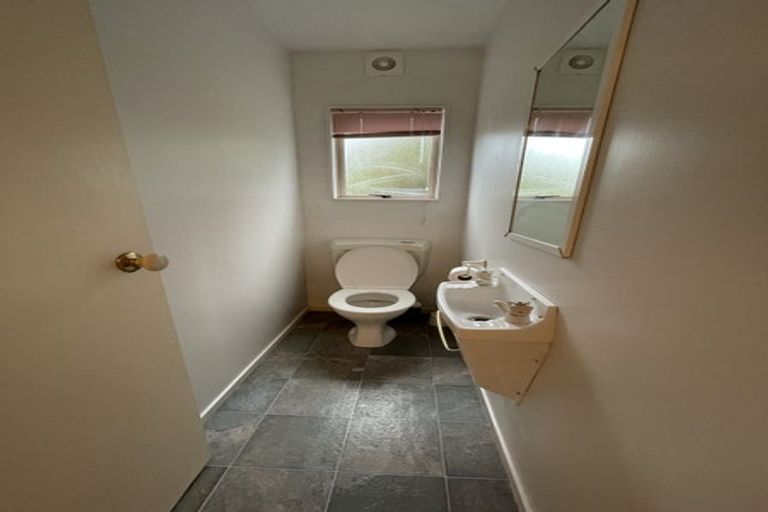 Photo of property in 1/11 Mandica Place, Sunnynook, Auckland, 0632