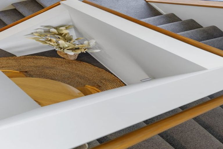 Photo of property in 1/45 Beachville Road, Redcliffs, Christchurch, 8081