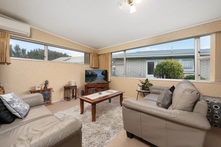 Photo of property in 96b Ngatai Road, Otumoetai, Tauranga, 3110