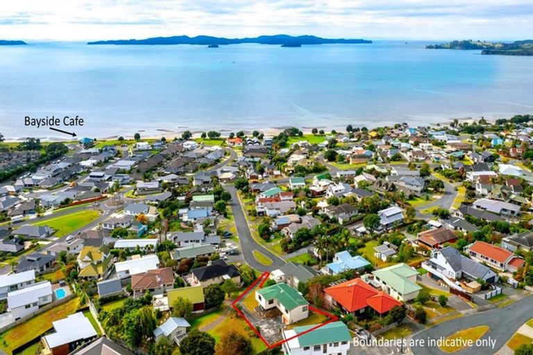 Photo of property in 37 Merehai Place, Snells Beach, 0920