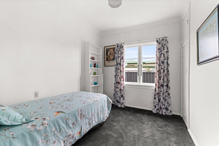 Photo of property in 1417 Woodstock Avenue, Mayfair, Hastings, 4122