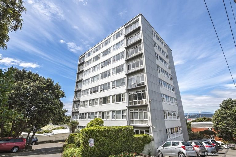 Photo of property in Newman Court Apartments, 2 Newman Terrace, Thorndon, Wellington, 6011
