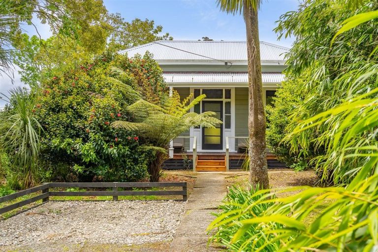 Photo of property in 49 Bright Street, Eketahuna, 4900