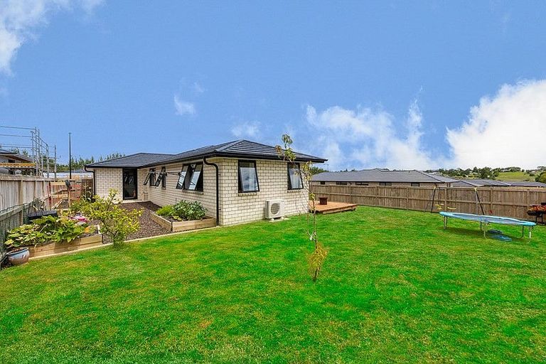 Photo of property in 18 Chardonnay Way, Te Kauwhata, 3710