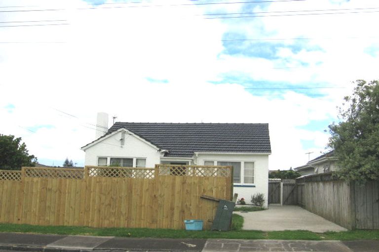 Photo of property in 2/7 Lynton Road, Mount Wellington, Auckland, 1060