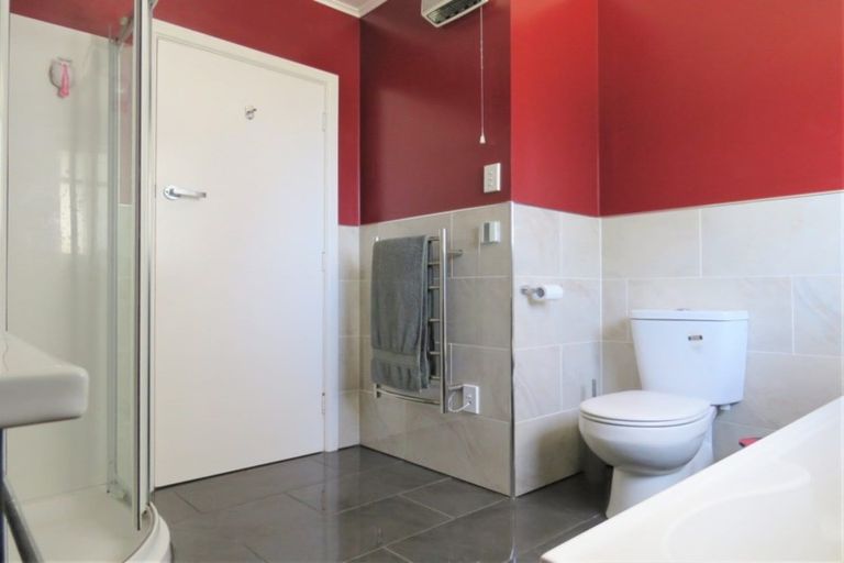 Photo of property in 21 Oban Street, Holmes Hill, Oamaru, 9401