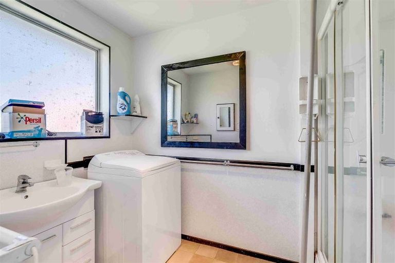 Photo of property in 1/136 Wainoni Road, Avondale, Christchurch, 8061