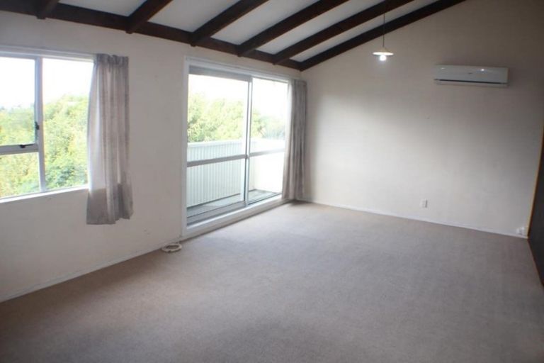 Photo of property in 3/4 Narbada Crescent, Khandallah, Wellington, 6035