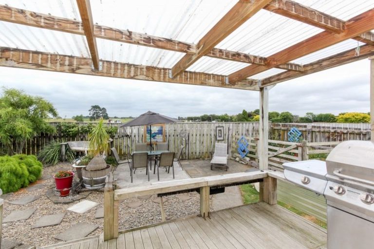Photo of property in 16 Tuahu Place, Waitara, 4320