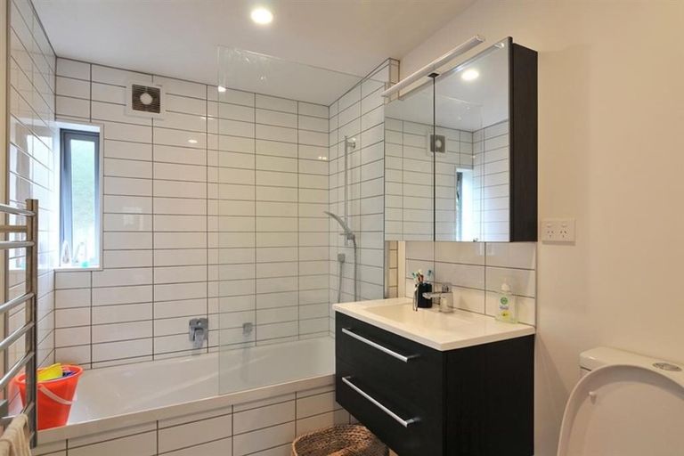 Photo of property in 4/7 Handyside Street, Tawa, Wellington, 5028