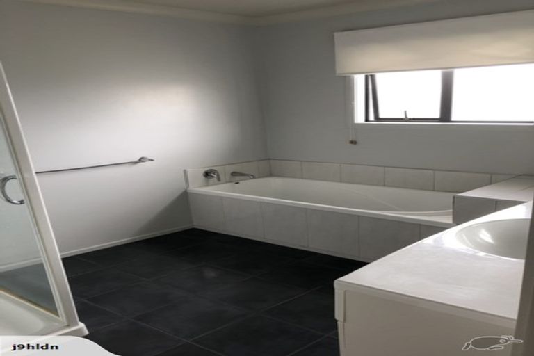 Photo of property in 55 Erlestoke Crescent, Churton Park, Wellington, 6037