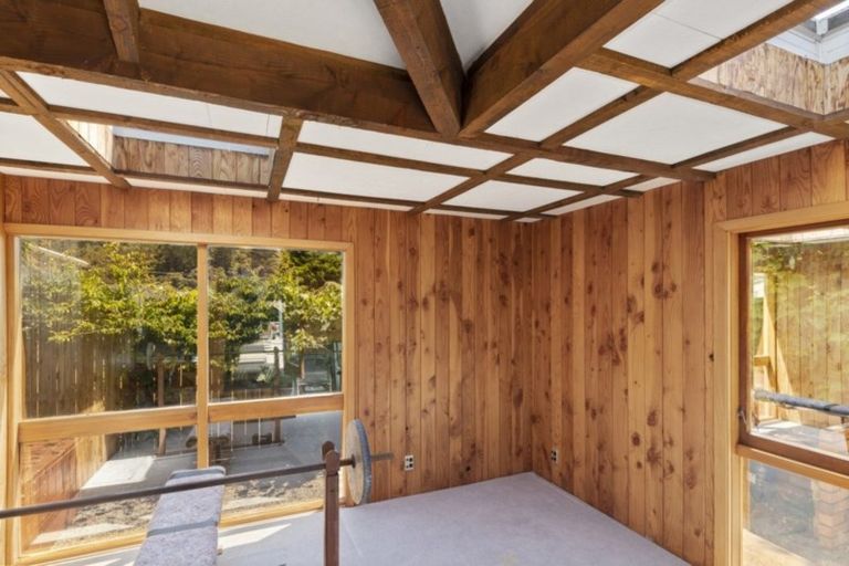 Photo of property in 5 Dalton Grove, Stokes Valley, Lower Hutt, 5019