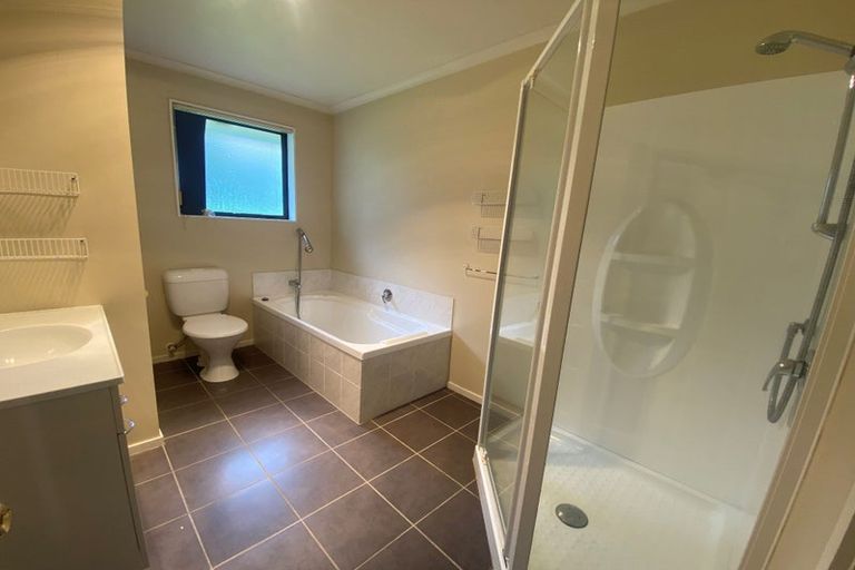 Photo of property in 9 Louvain Place, Greenhithe, Auckland, 0632