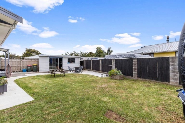 Photo of property in 9 Tawake Place, Waitara, 4320