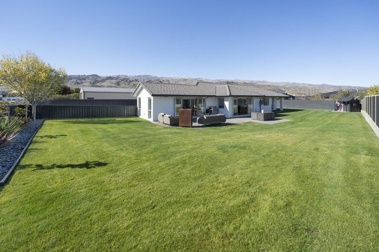 Photo of property in 58 Missy Crescent, Mount Pisa, Cromwell, 9383