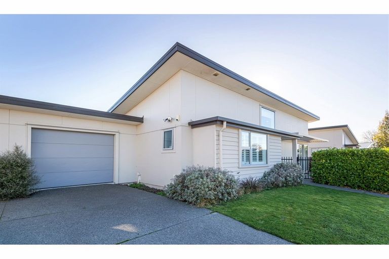 Photo of property in 3/97 Packe Street, Edgeware, Christchurch, 8013