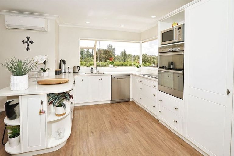 Photo of property in 57 Delamare Road, St Andrews, Hamilton, 3200