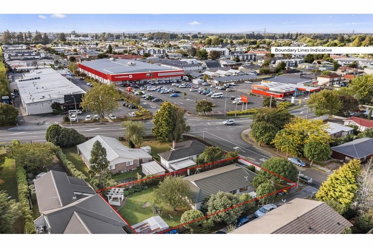 Photo of property in 2 Page Place, Hamilton East, Hamilton, 3216