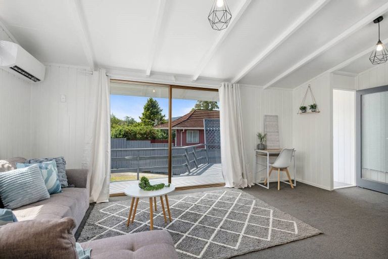 Photo of property in 60 Norana Road, Timberlea, Upper Hutt, 5018