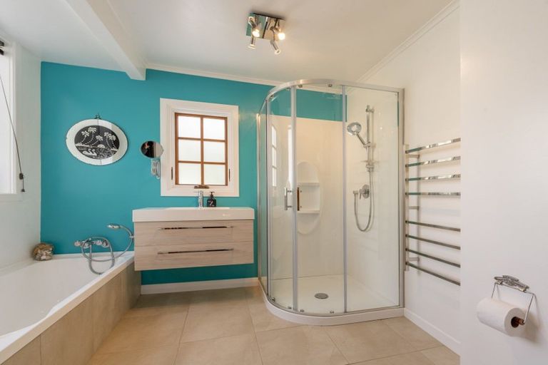 Photo of property in 129 Rangiuru Road, Otaki Beach, Otaki, 5512