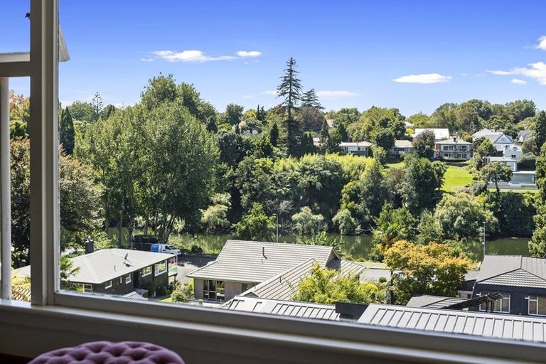 Photo of property in 14 Little London Lane, Hamilton Central, Hamilton, 3204