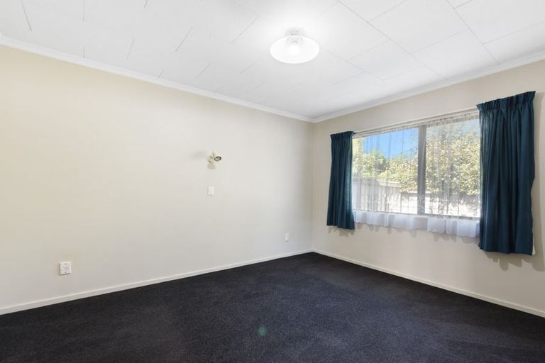 Photo of property in 2/8 Browning Crescent, Stoke, Nelson, 7011