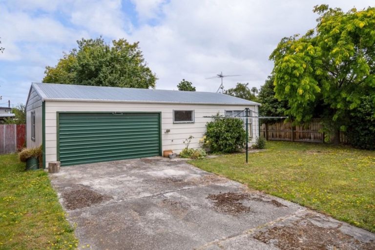 Photo of property in 5 Baillie Crescent, Carterton, 5713