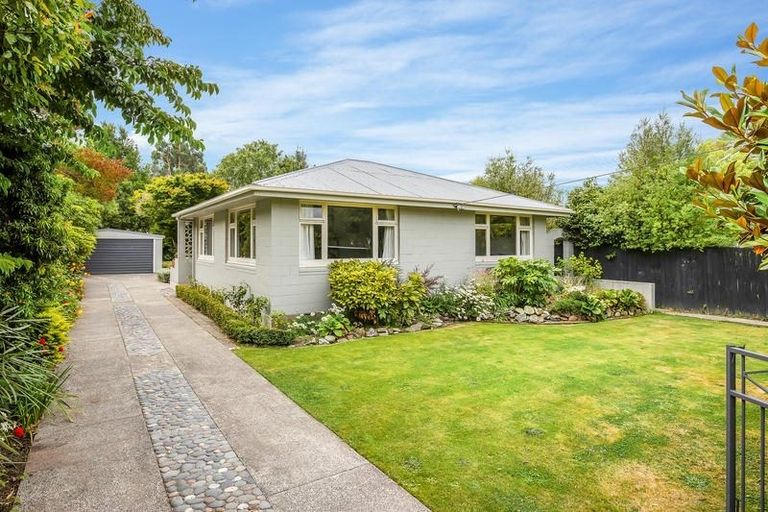 Photo of property in 596 Harewood Road, Harewood, Christchurch, 8051