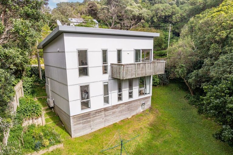 Photo of property in 6b Rawhiti Road, Pukerua Bay, 5026