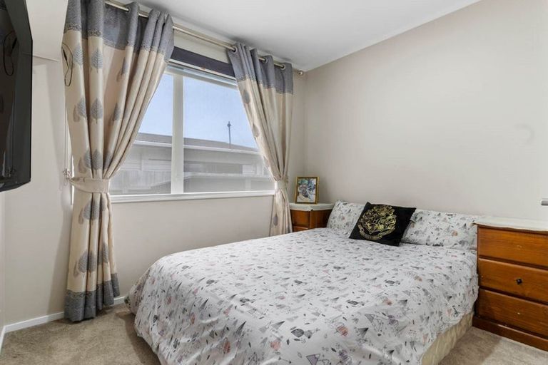 Photo of property in 58a Tironui Road, Takanini, 2112