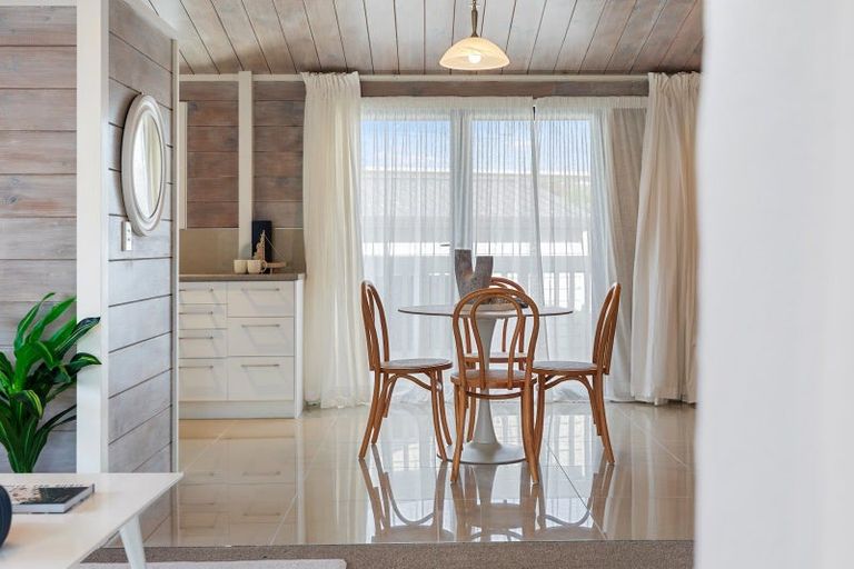 Photo of property in 11a Pokapu Place, Bethlehem, Tauranga, 3110