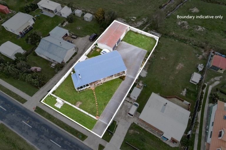 Photo of property in 192 Pukehina Parade, Pukehina, Te Puke, 3189