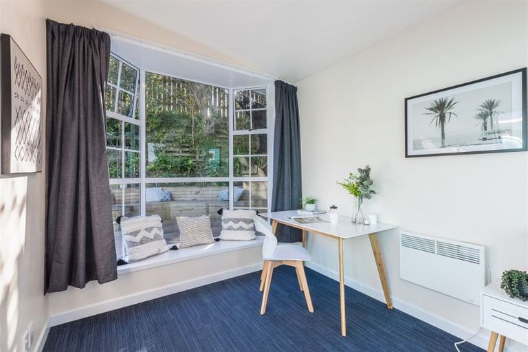 Photo of property in 25 Excellency Terrace, Ascot Park, Porirua, 5024