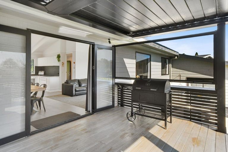 Photo of property in 12 Mareretu Avenue, Patumahoe, Pukekohe, 2679